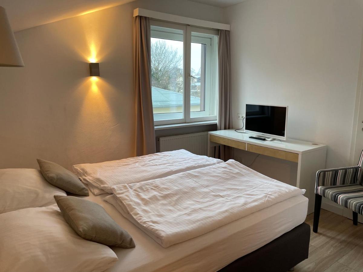 Aparthotel Stadtpark Любек Екстериор снимка